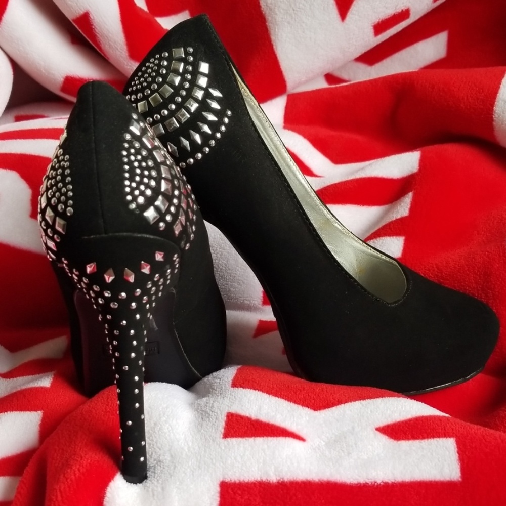 Black heels